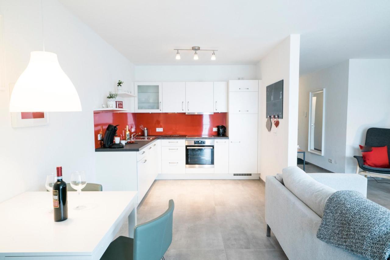 Apartwehr Business&Ferien Apartment Rot Екстер'єр фото